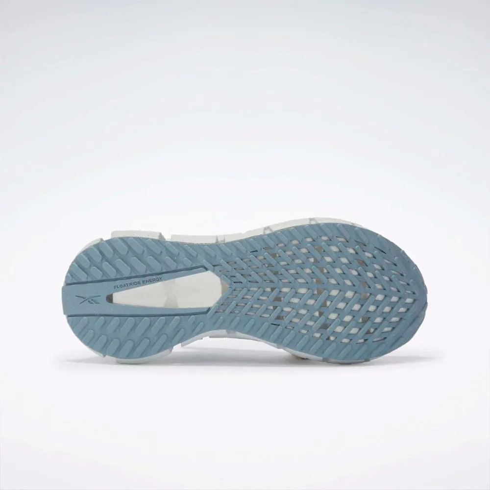 Reebok Footwear Women FloatZig 1 Shoes MOON/Y2K BLUE/MOON running in stadium