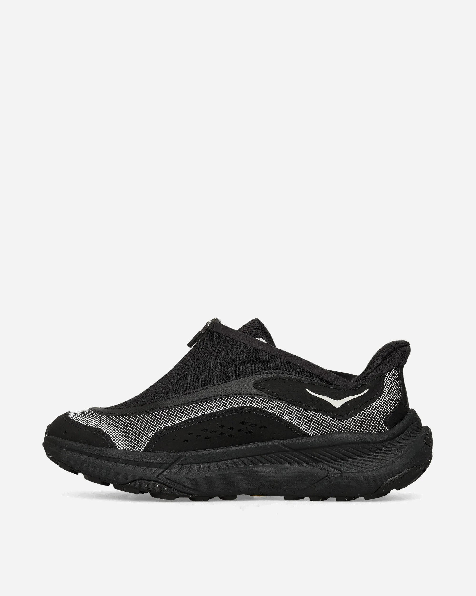 Durable Tread Pattern Endurance Run Project Transport TS Sneakers Black / White