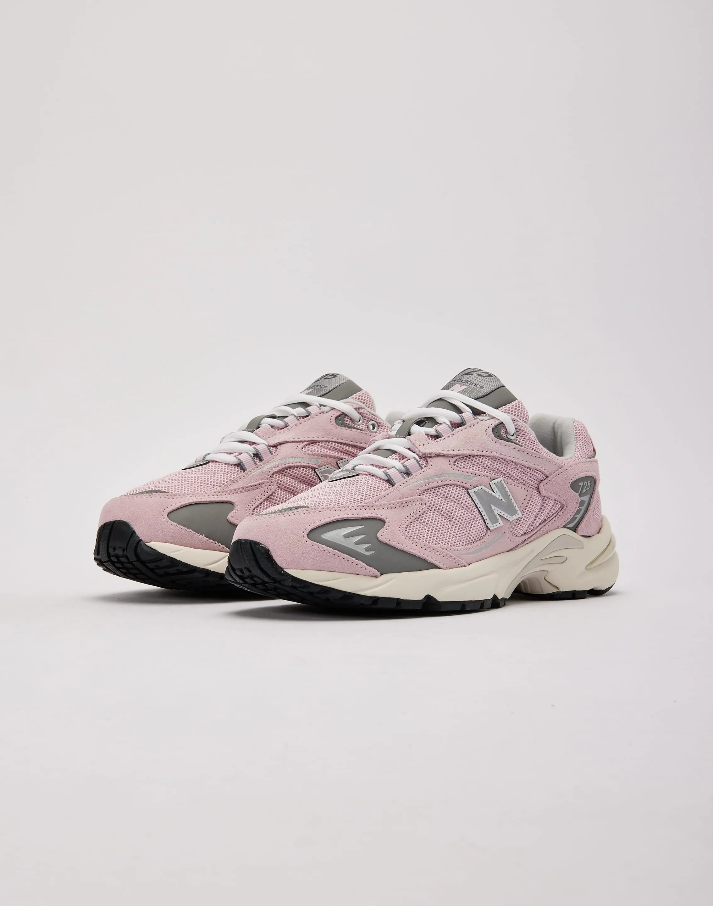 New Balance 725v1 Breathable Upper