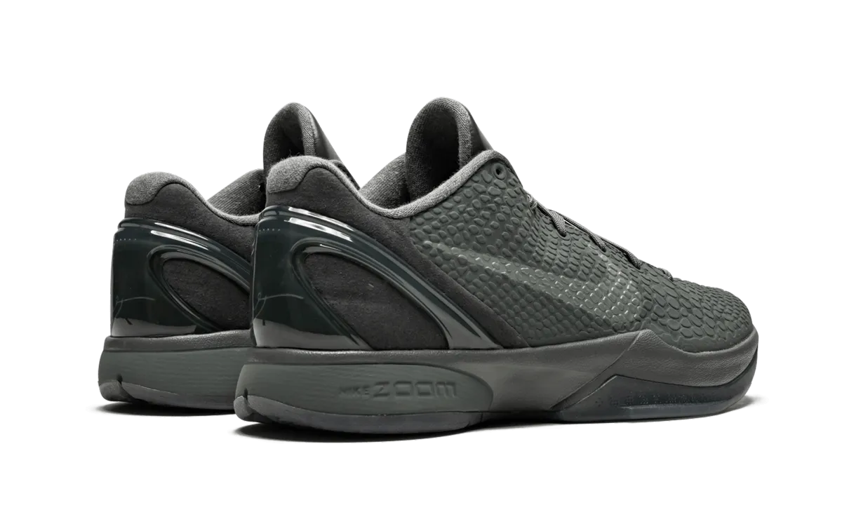Pro-Level Flexibility Zoom Kobe 6 FTB "Fade To Black"