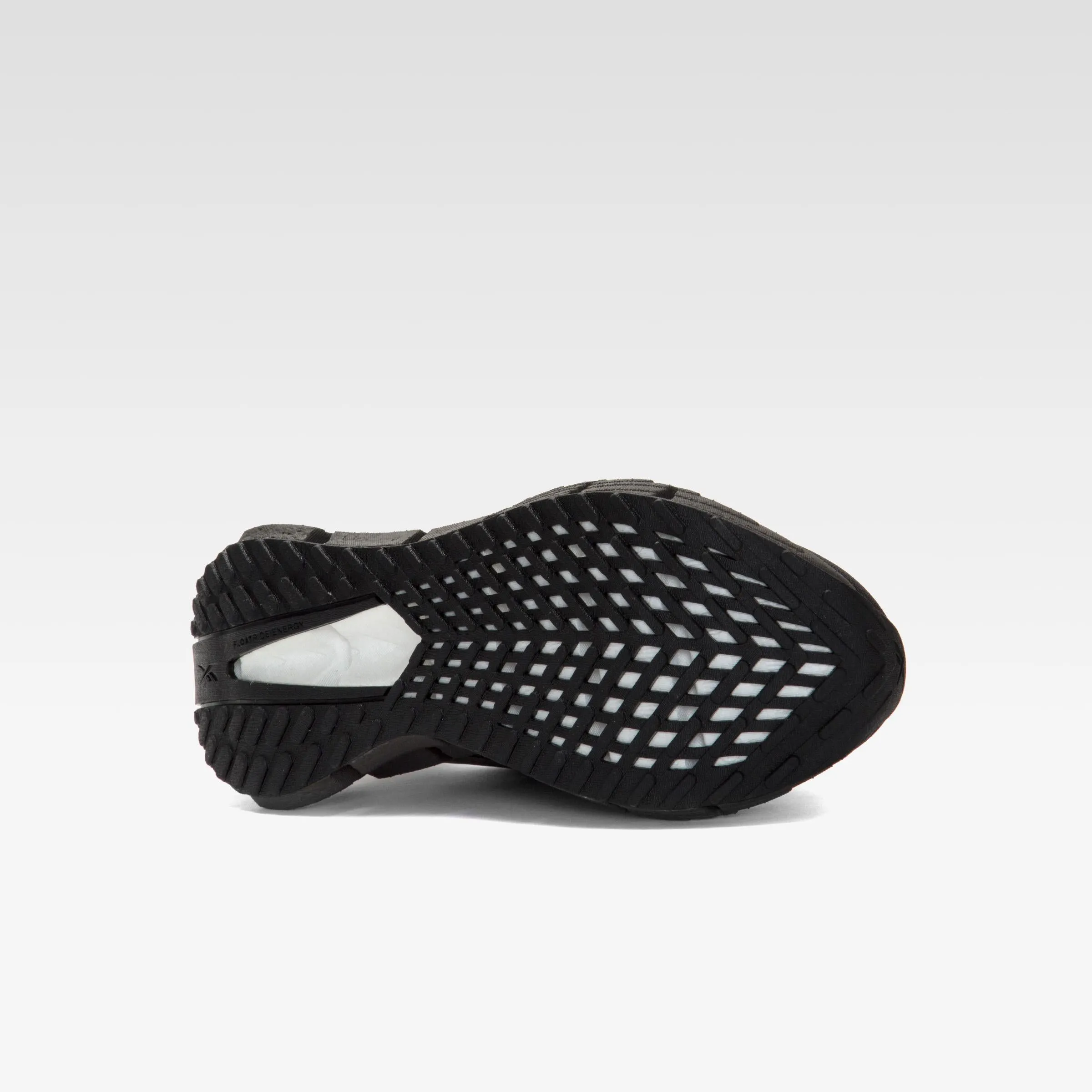 Reebok Footwear Men FloatZig 1 Shoes BLACK/DARK MATTER/GREY 6 running in a mud pot area shoes running for mental well - being