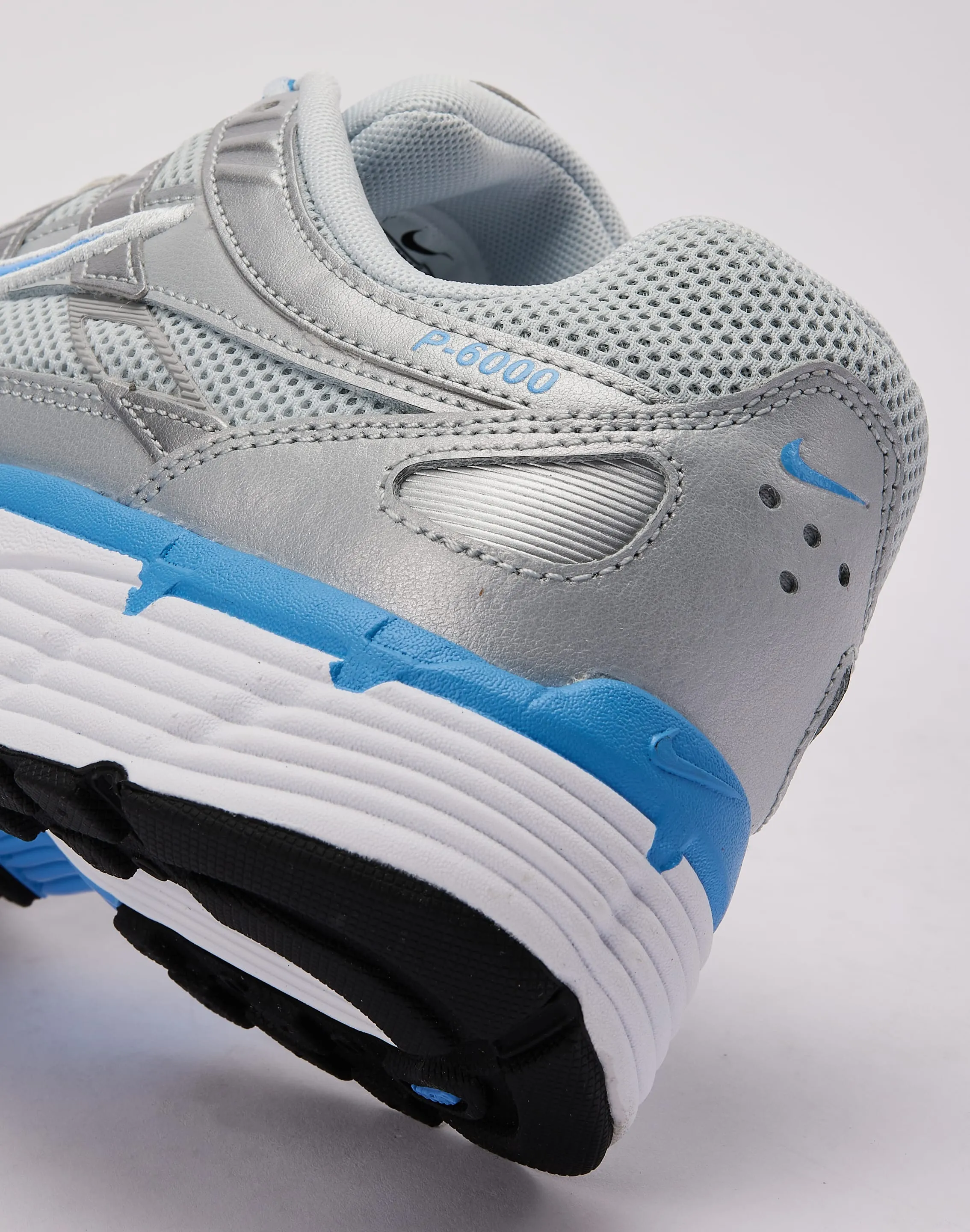 Brave Walk Nike P-6000
