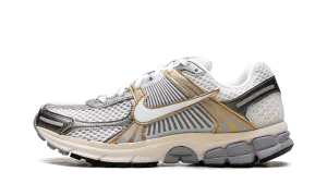 Zoom Vomero 5 "Platinum Tint Metallic Gold" Mesh - Upper