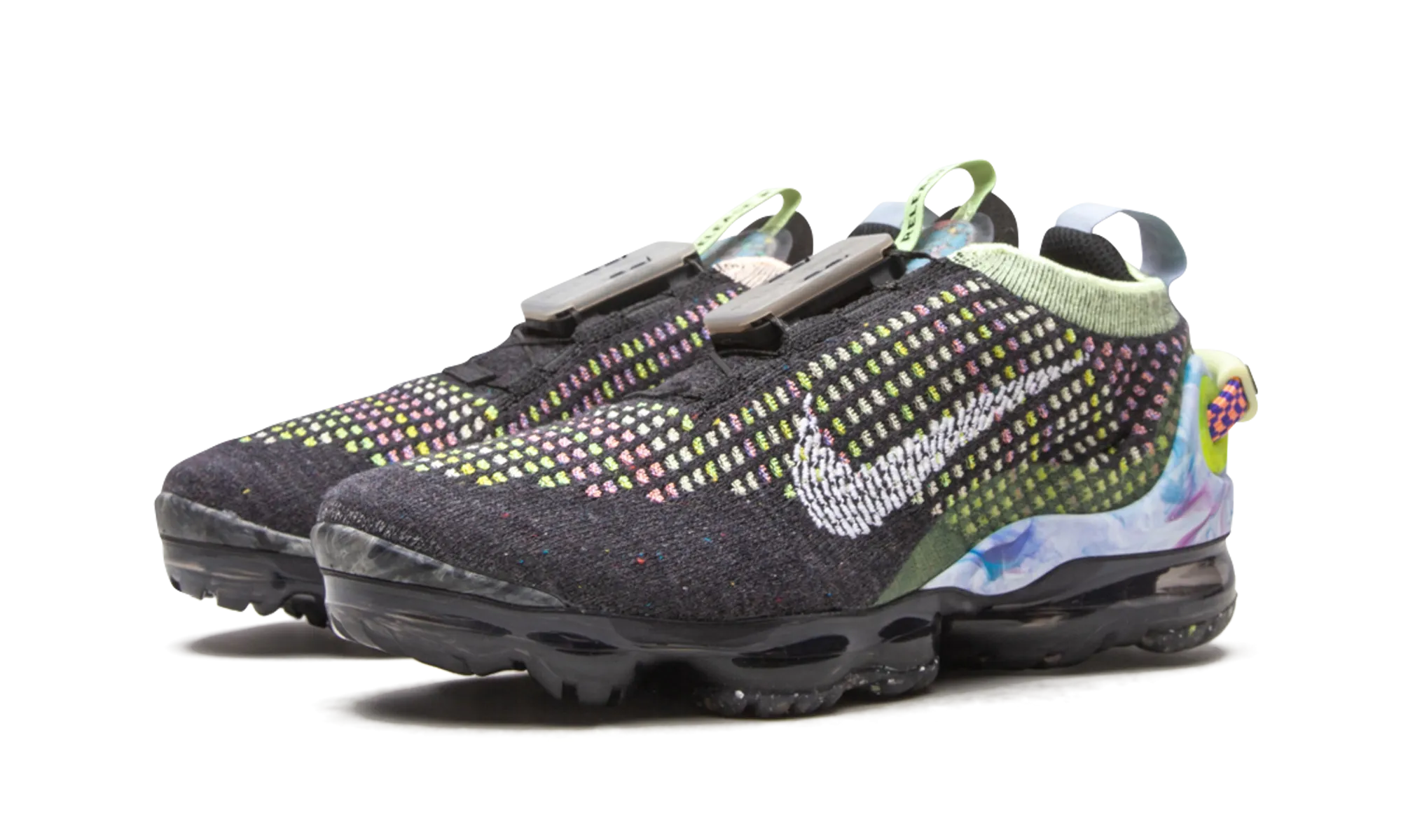 running in a ice field area shoes AIR VAPORMAX 2020 WMNS