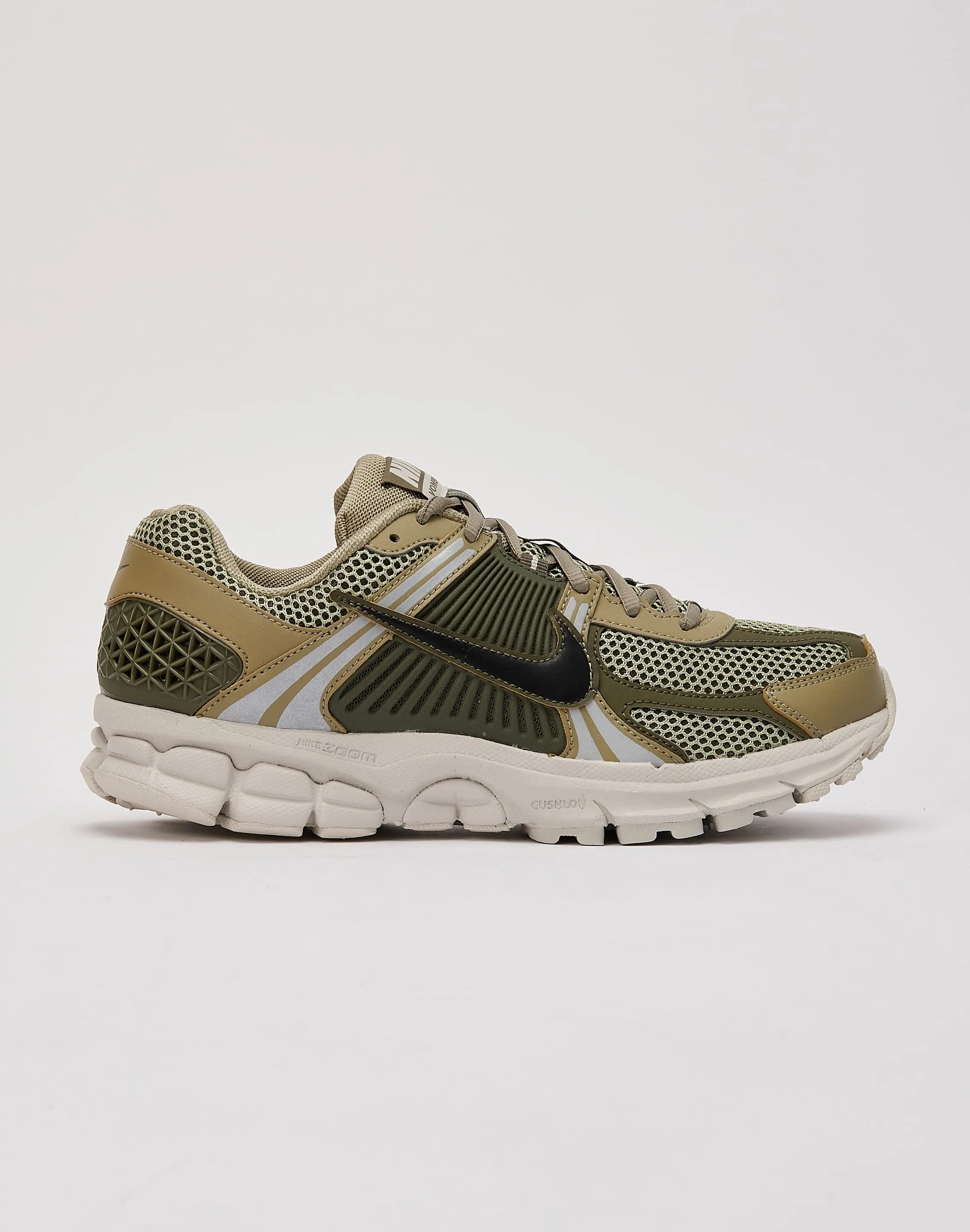 Swim Edge Nike Zoom Vomero 5